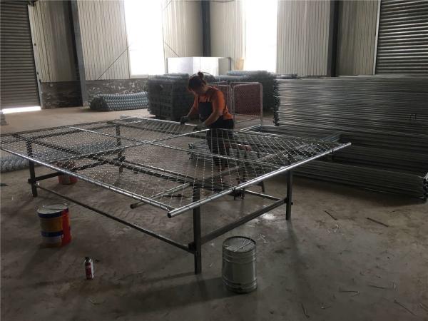 chain link temporary construction fence panels 6FT X 10F Mesh 2 3/8  x 2 3/8 ( 60mm x 60mm ) x 12 gauge wire