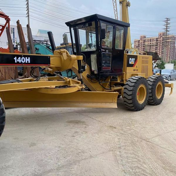 Moving Type Wheel Machine Used Good Condition CAT 140H Grader for Manufacturing Plant