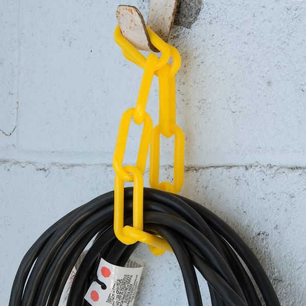 Plastic Coated Warning Chain with Injection Structure and Customizable Size for Roadway Safety