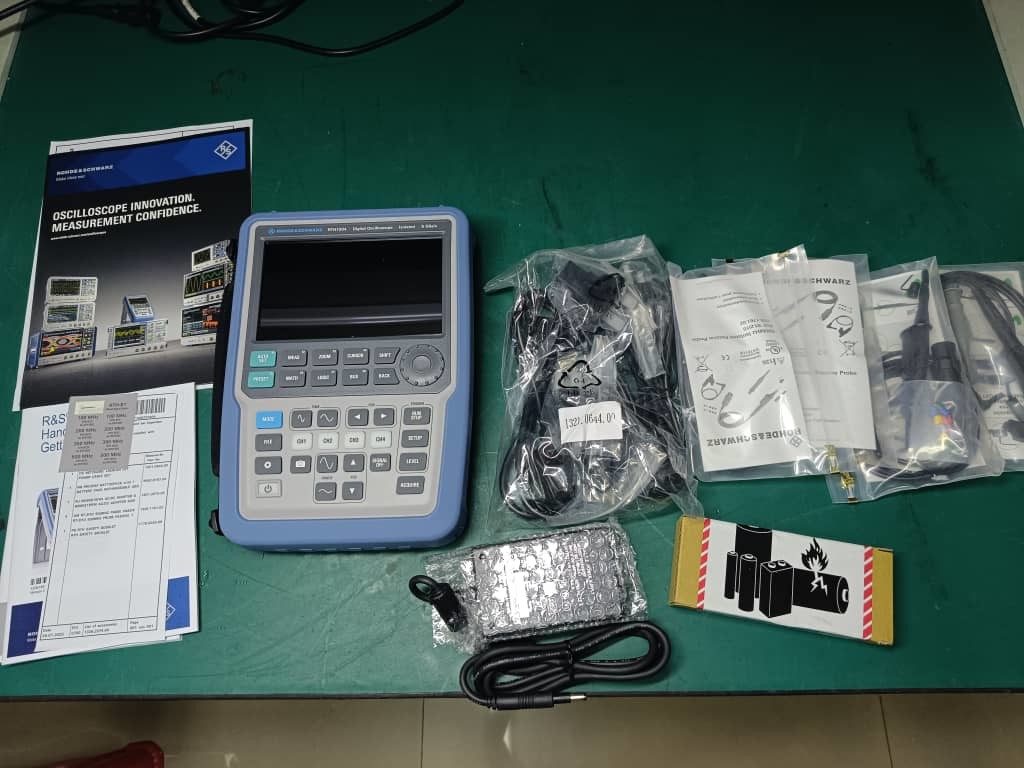 Ручной осциллоскоп Rohde и Schwarz Scope Rider RTH1004 60 MHz до 500 MHz