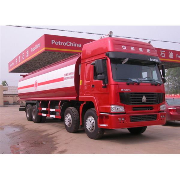 Сверхмощный трейлер масляного бака ХОВО 8кс4, 30 кбм 30000 л - 35000 л тележка масляного бака