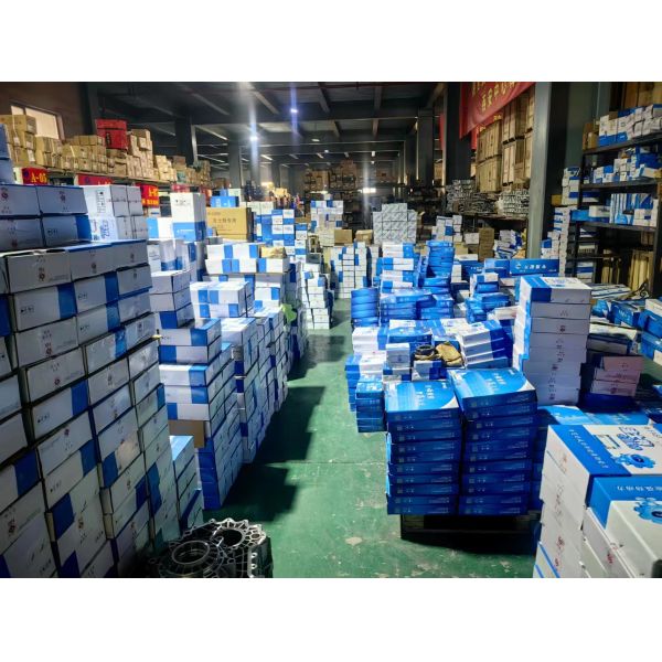 Shaanxi Automobile Delong Heavy Truck Body Parts Truck Tank Oil Quantity Sensor DZ93189552072 DZ9114550146 DZ9114550126