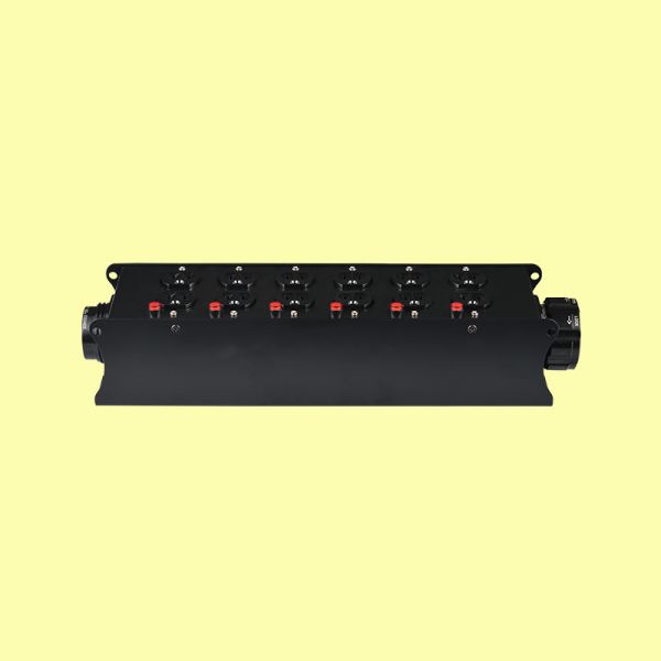 SOCAPEX 19-Pin Input to 12-Way Rack Mount Steel Power Distribution Box for Stage DJ Lighting Equipment