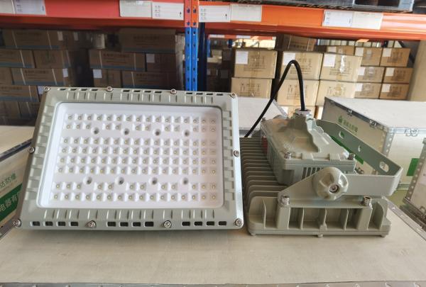 Venda Quente de alta luz anti-explosão à prova de inundação resistente à água 50W 100W 150W 200W 250W com cinco anos de garantia