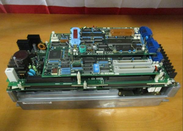 Mitsubishi MR-S12-80A-Z33 SERVO DRIVE SERVO AMP AC SERVO DRIVE 2 AXIS OPTION CARTE