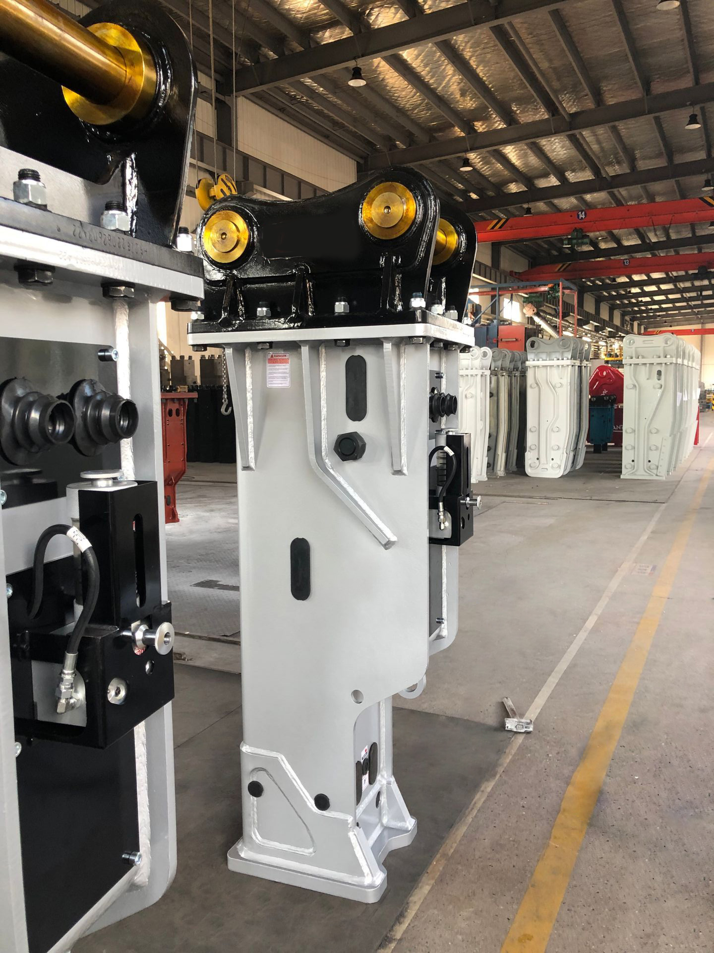 En el caso de las máquinas de construcción, el valor de las piezas de construcción es el valor de las piezas de construcción.