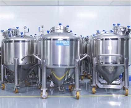 1000L Pharmaceutical Storage Tank Vertical Steel Storage Tank 0.5 MPa