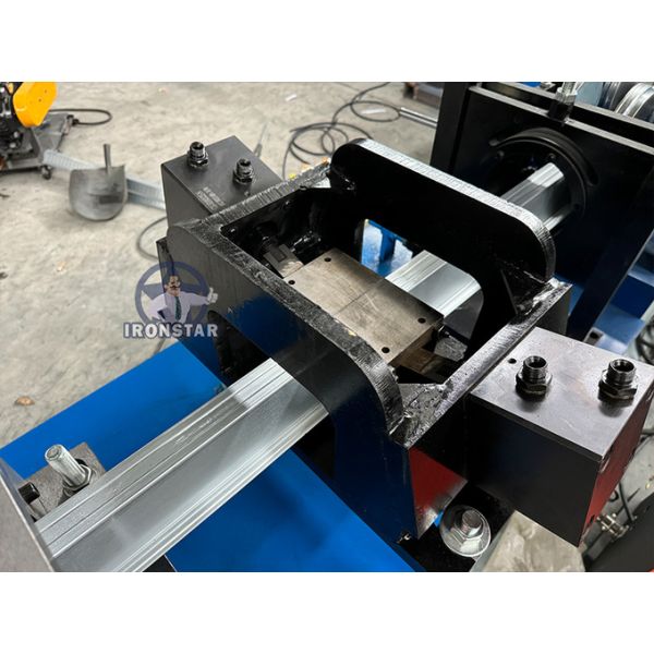 Máquina formadora de perfiles Omega para acero galvanizado, puerto de exportación Tianjin