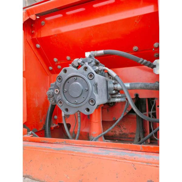 Utilisé 2014 Doosan DX260 Excavateur hydraulique à rampe de construction