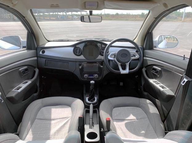 Правый электротранспорт домочадца хэтчбека привода EV прочный и безопасный