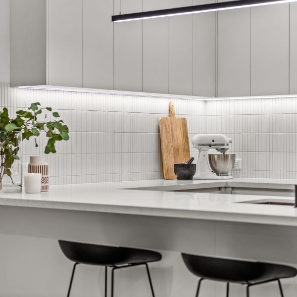 Customized U Shape PVC Kitchen Cabinet White For House