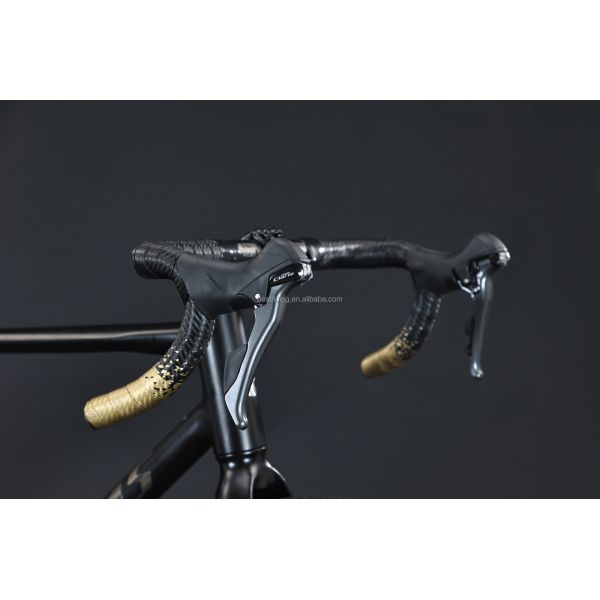 Обычный педаль через ось 700 * 40C гидравлические дисковые тормоза гравий велосипед с скрытыми кабелями