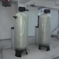 Sistema de ablandamiento de agua de tanque único de válvula única para producción de agua industrial 2000L/h