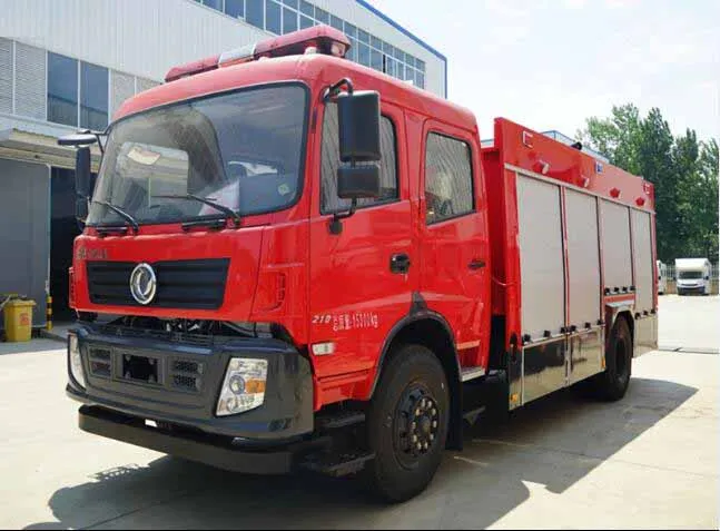 Diesel Engine 6 Wheel Dongfeng 6000kg 6tons Water Tank Fire Truck