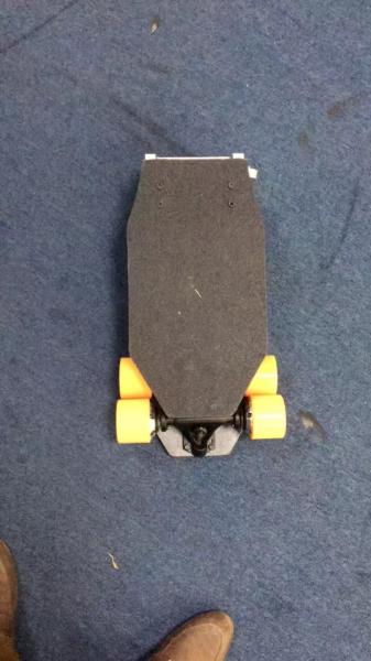 Protable Fold Electric skateboard,4 wheels Remote control high speed electric skateborad Factory GK-ES02