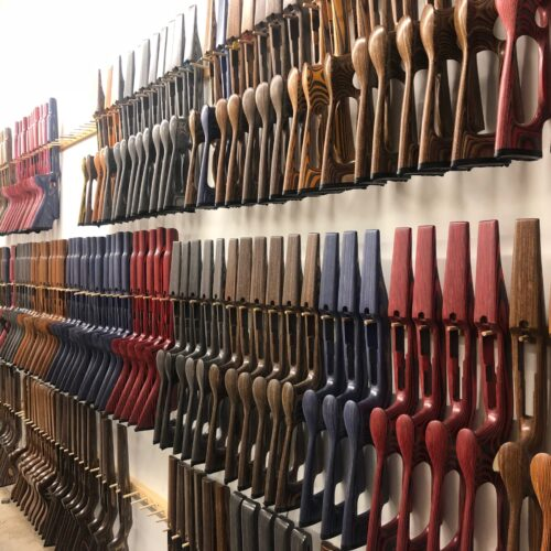 CNC Machining Centers Cylindrical Engraving Machine For Gunstocks Processing