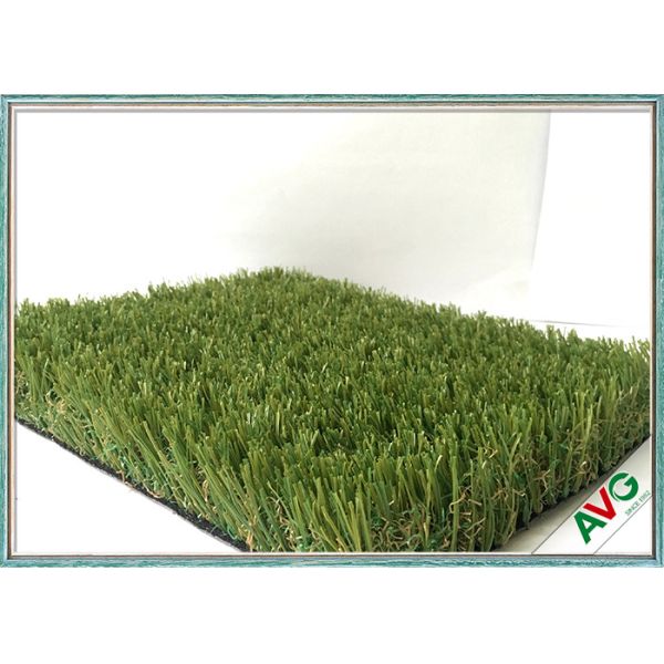 Трава мягкой удобной спортивной площадки искусственная/синтетическая дерновина д