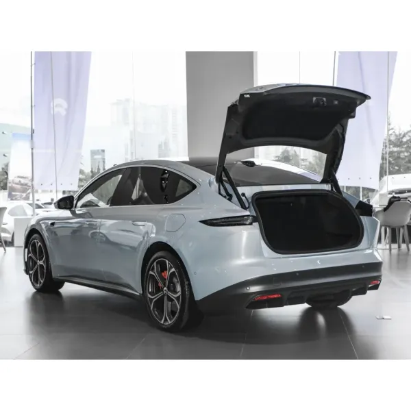 5 Seater 4WD Nio Et5 150 kwh Smart Electric Car High Power Midsize Sedan