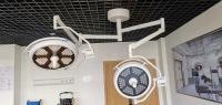 Ra95 conduziu a placa pequena fina ultra aerodinamizada luzes da lâmpada da sala de operações -