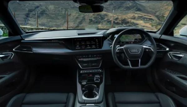 a low, long, wide and lean looking four-door car at 2023Audi e-Tron GT  pure Electric Car 673hp 480km New energy vehicle