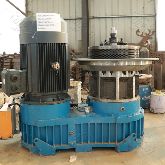 Оборудование Wearproof 50HZ окомкователя соломы сена высокой плотности деревянное