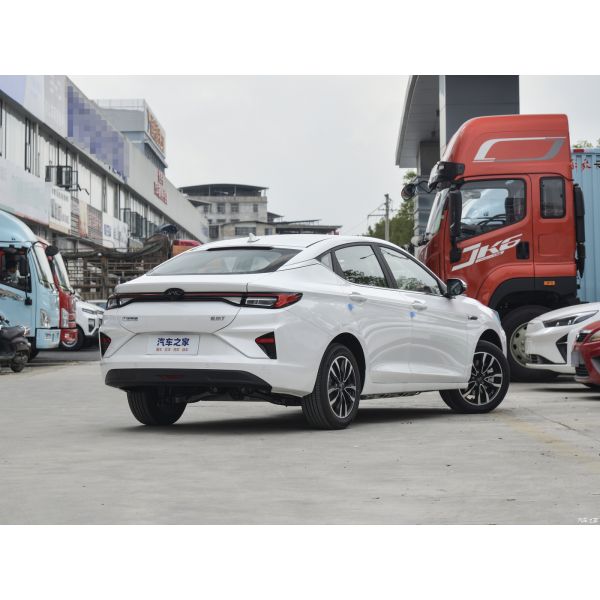 2024 Energy Vehicle Facelift iPao T Exclusive Version 460KW 100% Electricity Left Drive