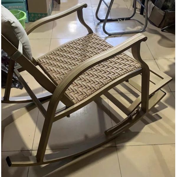 PE Rattan Rocking Lazy Chair for Outdoor Furniture Modern Design Balcony Garden Chair