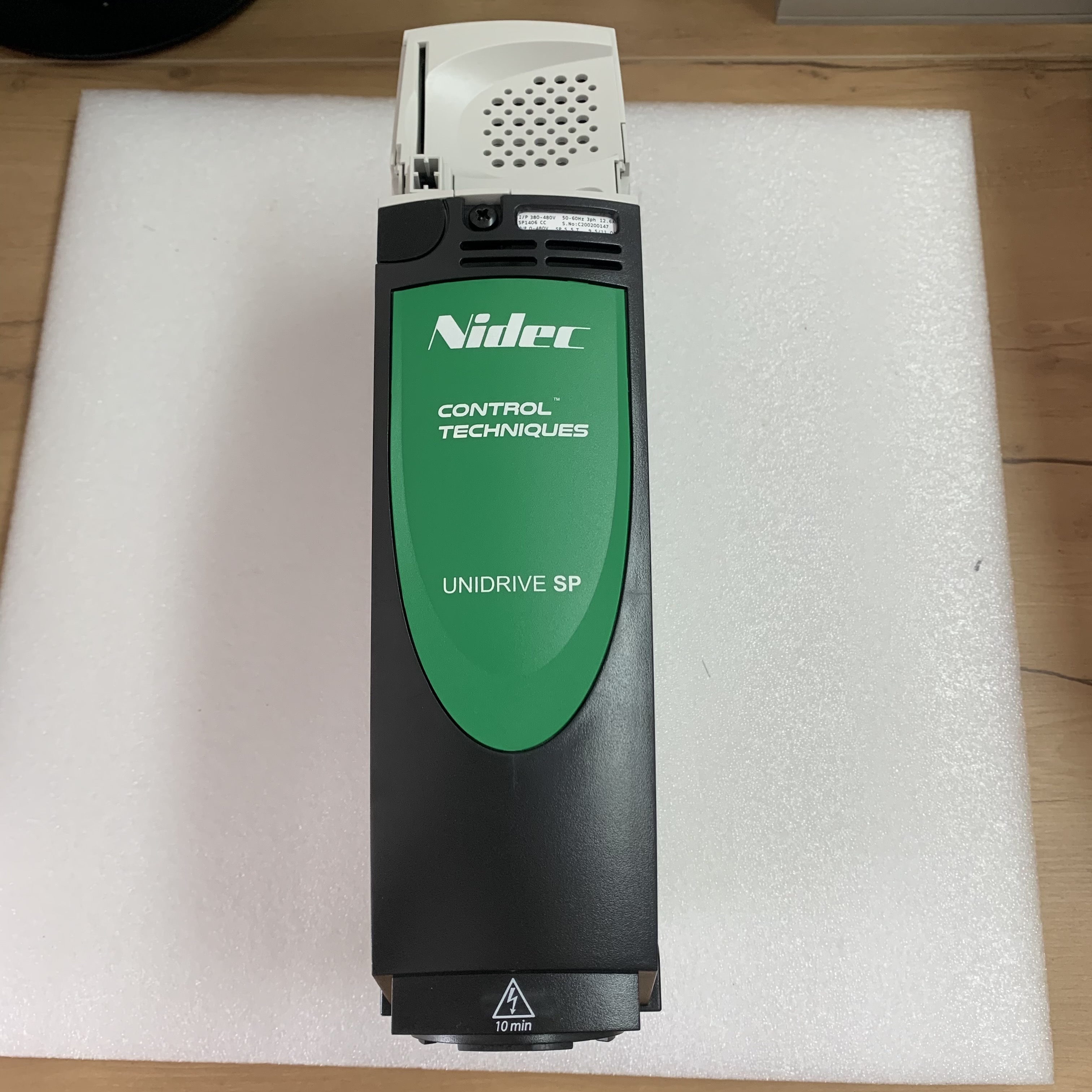 РАЗМЕР РАМКИ 1 50/60HZ ПРИВОДА ИНВЕРТОРА NIDEC SP1406 11A 5.5KW НОВЫЙ