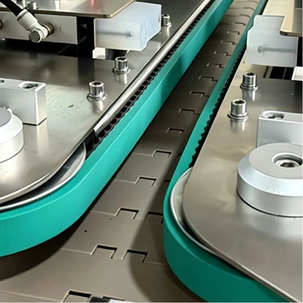 Four Head Servo Capping Machine Customized Automatic Bottle Capping Machine High Speed