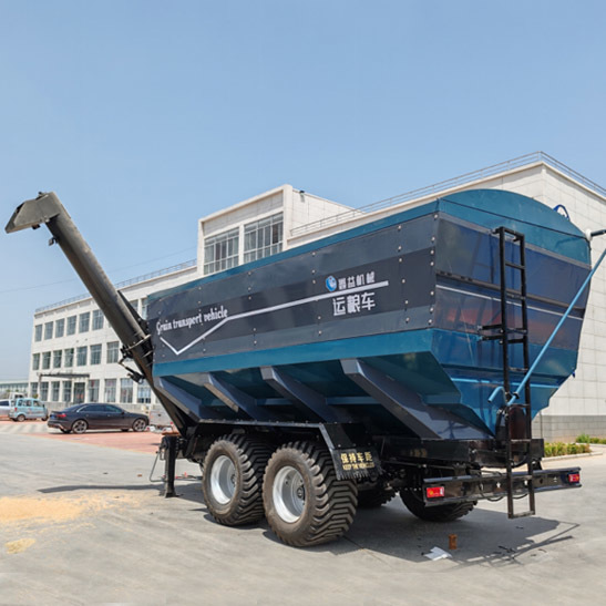Large Traction Grain Transport Truck Foldable Arm Grain Transporter 28 Cubic Meter