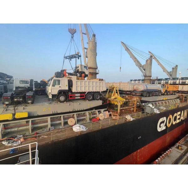 Факультативный грузовой размер Использованный грузовик 8х4 для перевозки HOWO 371 лошадиную силу