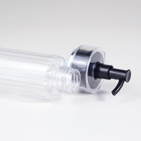 Bouteilles cosmétiques en PET de 140 ml pour lotion, huile essentielle avec pompe Bouteilles cosmétiques en PET en gros