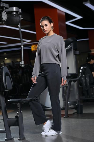 Sweat-shirt à col ras du cou et manches longues pour femme, coupe régulière, pour un usage quotidien