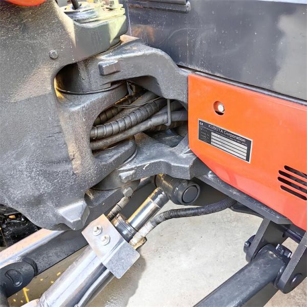 Original Hydraulic Valve Mini Crawler Used Excavator Kubota U55 in Shanghai Active