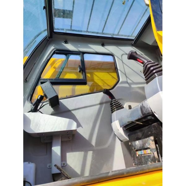 Использованный 2018 Гидравлический мобильный кран Максимальная высота подъема 40 м STC80T6 Террианский мобильный кран