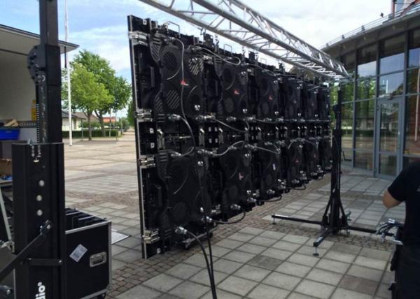 7.8kg Light Weight LED Display P6 P8 P10 Outdoor Rental LED Screen for Motor Show Exhibition