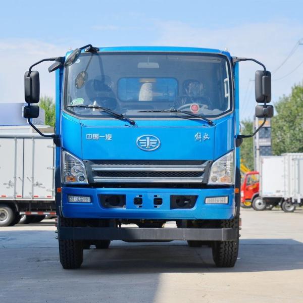 Camion benne FAW 4X2 Benne basculante à l'arrière Remorque basculante