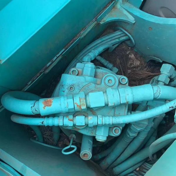 Buena condición Kobelco SK 60 Excavadora Mini con capacidad de 0.24 m3 en Shanghai