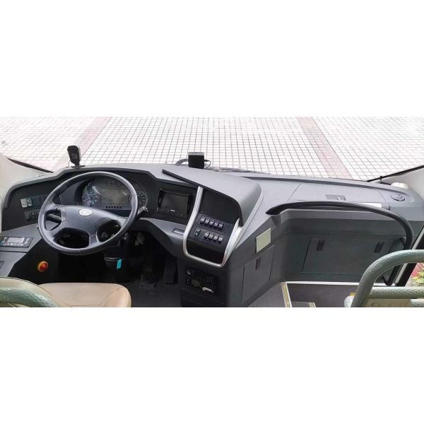 Electric GTZ6112 Used Coach 48 Seats Buses Left Hand Drive Luxury Sleeper Bus
