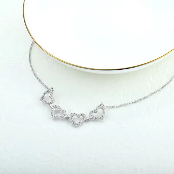 YASVITTI Custom Романтические магнитные клеверные ожерелья OEM Charm 925 Sterling Silver Deinty Heart Четырехлистный клеверный ожерелье