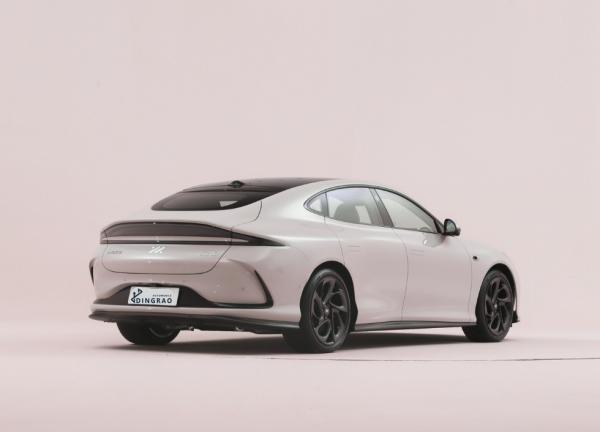 Fast Ship Smart Sport Automotive Motor Power IM Electric Car L6 Sedan EV Car