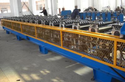 15KW e dupla camada do metal de 19 estações que forma a máquina com a tabela para fora corrida produto