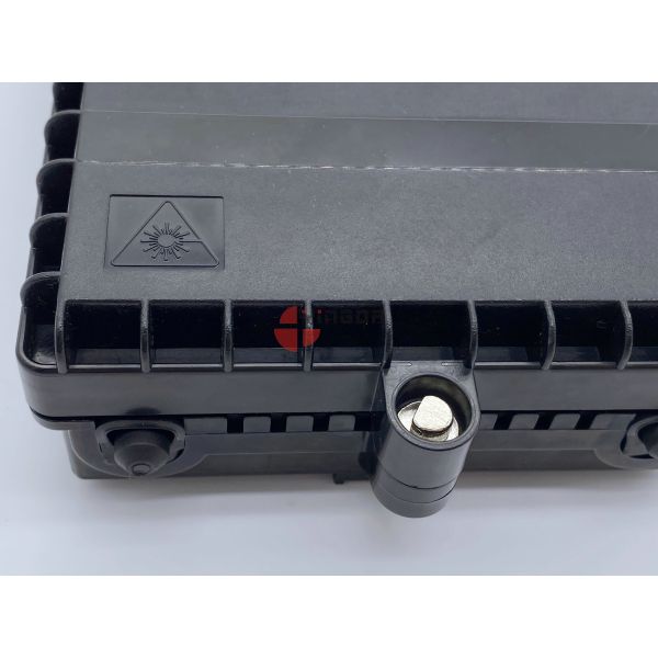 Коробка прекращения на открытом воздухе 12 Splitter ядра IP65 1x8 оптически