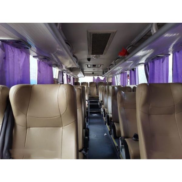 Двигатель Yuchai аксессуаров тренера автобуса мест Zk6938 автобуса 37 Yutong везет на автобусе для продажи в Африке