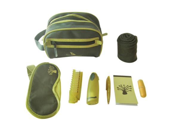 Practical Airline Amenity Kits Oxford Fabric Material Small Travel Kit Black Color