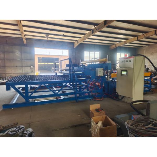 Rebar 10mm Reinforcing Mesh 2.4*6m Reinforcing Steel Bar Mesh Welding Machine