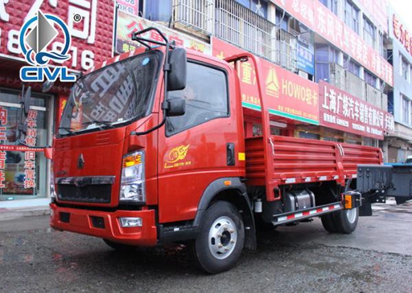 ZZ1047F3315E145 HOWO 4x2 Flat Bed Truck For Machinery Transportation