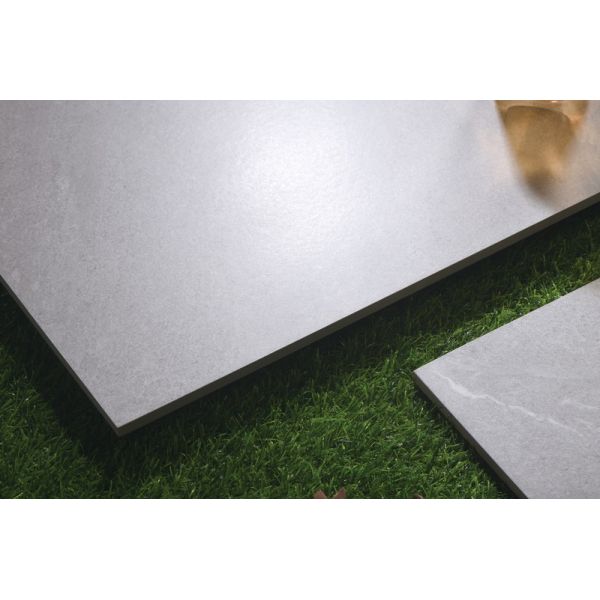 Устойчивая к износу внутренняя стена Мягкие стеклянные керамические плитки серые 400x800 мм для декора и душа