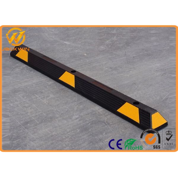 Durable Parking Lots 6 Feet 1830mm Length Reflective Rubber Car Wheel Stopper 15kgs