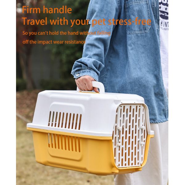 Comfortable Cat Outing Travel Box Metal Frame and Breathable Comfort for Adventures